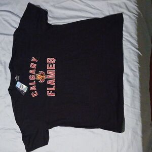 Calgary Flames NHL Shirt 4XL (NWT)